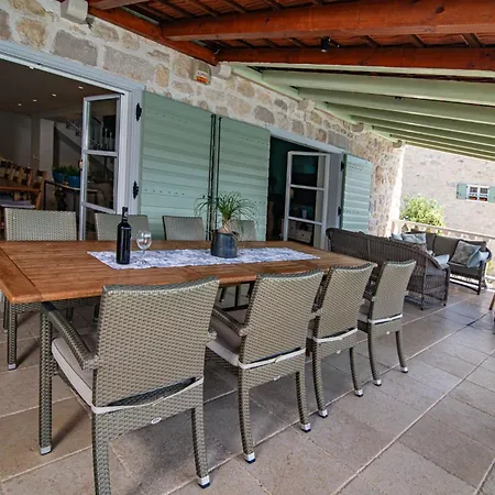 Zardin Villa *